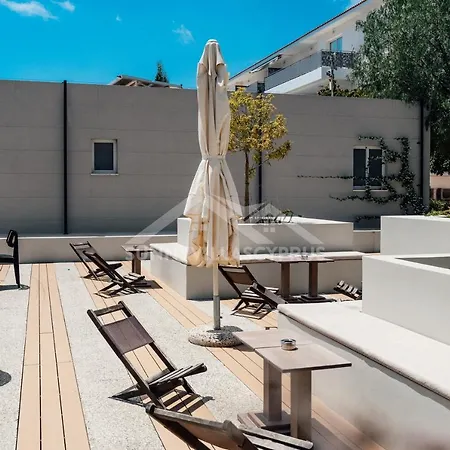 Sunnyvillas: 2br Mythical Apt*swimming Pool*ak04 Apartamento Paralimni
